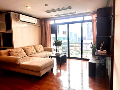 Condos for rent : Code: KJ2243  For Rent The Royal Place 2 // Line ID: @kjcondo (with @) //