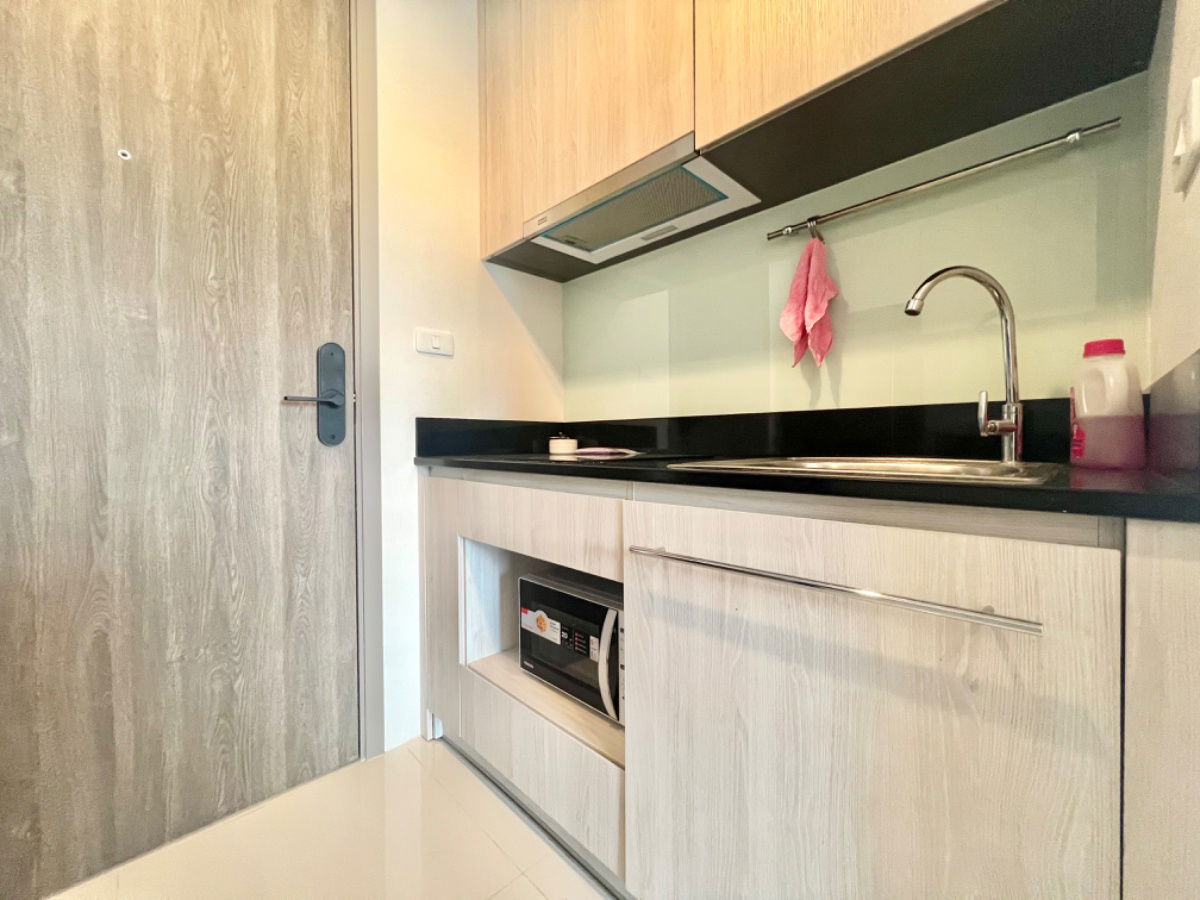 picture 🔆Urgent for rent🔆 Condo Niche Mono Ramkhamhaeng 📌MRT Hua Mak 📲 Contact call/Line 099-289-1569 - 8/17