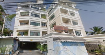 Karnkanok Condo 3 - Image 2/4