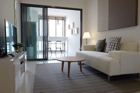 รูปภาพ Rhythm sukhumvit 42 Ekkamai bts