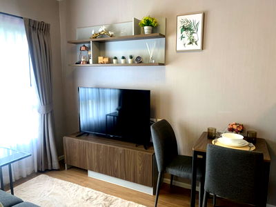 เช่าคอนโด วิทยาลัยเทคโนโลยีศรีราชา : ให้เช่า D Condo Bliss ดีคอนโด บลิซ ศรีราชา ชั้น 5  วิวสระ มีเครื่องซักผ้า  