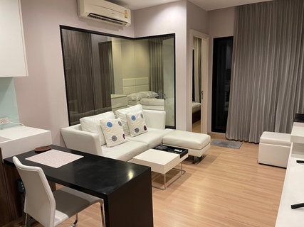 รูปภาพ คอนโด ให้เช่า : Urbano Absolute Sathon-Taksin : เออร์บาโน่ แอบโซลูท สาทร - ตากสิน  (( BTS Krung Thon Buri กรุงธนบุรี )) MK-02  line @livingbkk