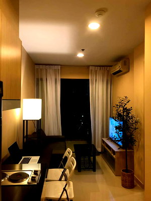 Condos for rent : P347 Condo for rent Ideo Ratchada-Huaykwang, next to MRT Huai Khwang, convenient transportation, beautiful room, fully furnished, move in immediately!