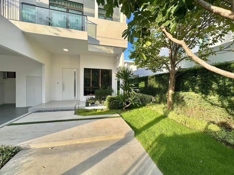 Houses for sale : S-HMBN102 For sale, single house, Manthana Village, Km.15, 2 floors, 240 sq m., 76 sq wa., 4 bedrooms, 5 bathrooms, 22.9 million, 064-959-8900