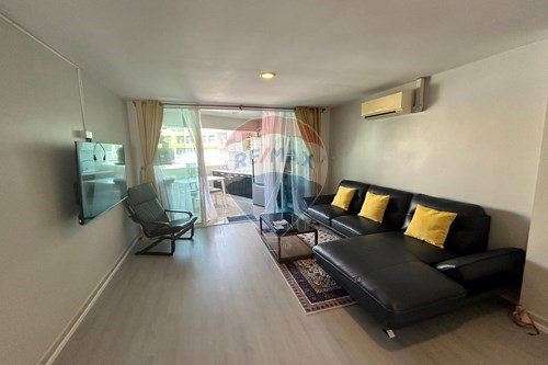 [920081021-77] Patong Beach, walking distance to shops and restaurant,cheap