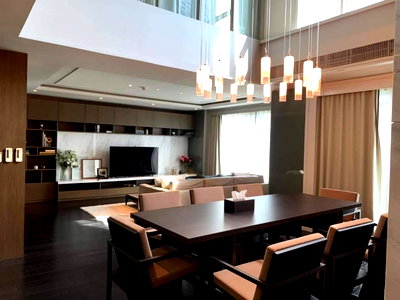 Condos for rent Phrom Phong : LTHC11102-Condo FOR RENT at The crest 3 beds 3 baths size 248.37 Sqm. Near BTS Phrom Phong ONLY 200k/month