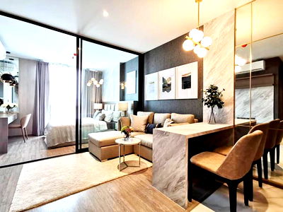 คอนโดให้เช่า : Nice Room Studio with Partition 35 sq.m. Good Location Close to BTS Ekkamai 350 m. / For Rent-RHYTHM Ekkamai