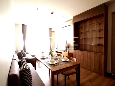 Condos for rent : 2 Beds Corner Unit in Phrom Phong Area Shuttle bus to BTS Phrom Phong / For Sale-Park 24 (พาร์ค 24)