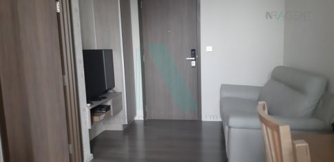 🚩 For sell condo WHIZDOM ESSENCE Building 1, Floor 18,1 bed room, Room size 34.00 sqm