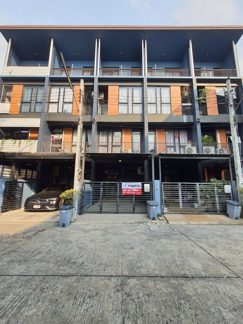 ขายทาวน์โฮม : ขาย Townhome Townhouse ทาวน์โฮม ทาวน์เฮ้าส์ โครงการ Haus 35 (เฮ้าส์35) ใกล้รถไฟฟ้า MRT สายสีชมพูสถานีศรีรัช บ้านเลขที่เลขมงคล วิวสวน