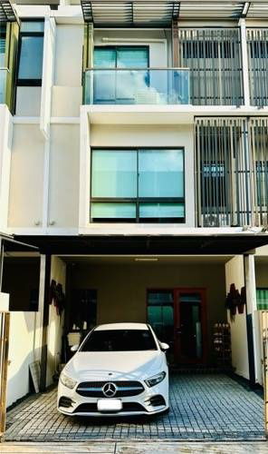 ขายทาวน์โฮม : ขาย ทาวน์เฮ้าส์ 21.9 ตร.ว. แลนด์มาร์ค เอกมัย รามอินทรา 