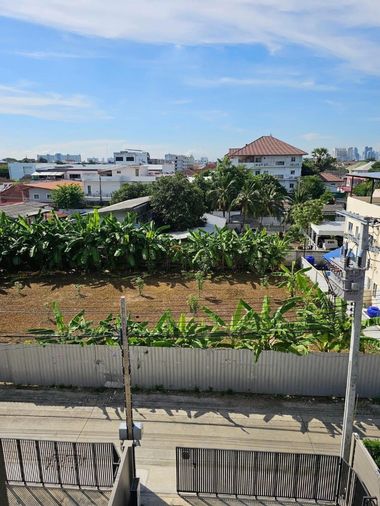 2-bed home office for rent, 23.4 sq wah, Chatuchak