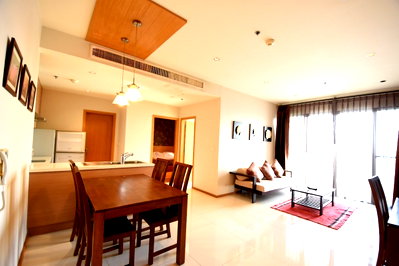 Condos for rent : For rent condo The Emporio Place 24 (S15-3951) 