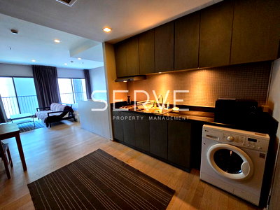 Condos for rent : Studio with Baththub / Swimming pool view Directly connecting to BTS Thong Lo / Condo for Rent-Noble Remix