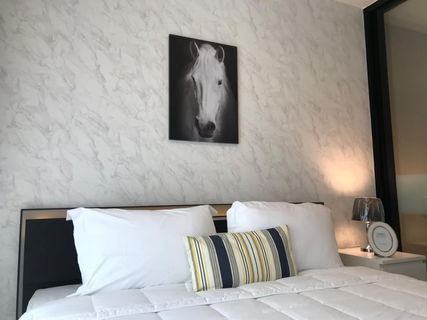 รูปภาพ 🍀🍀🍀Special Deal🌟 Life Asoke (Line:@rent2022) Luxury condo with Good price and Ready to move in✨