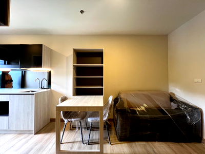 Condos for rent Sriracha Technological College : New the Condo indeed Strand 7000