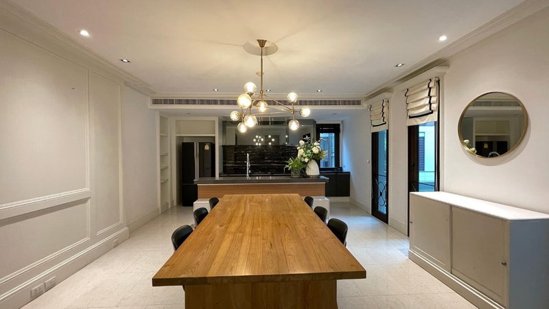 คอนโดให้เช่า : LTHC11153-Baan Lux Sathon FOR RENT Size 300 sqm 3 beds 3 baths Near MRT Khlong Toei Station ONLY 155K/Month