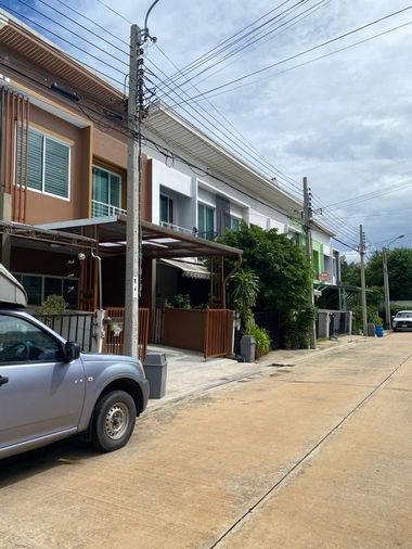 3-bed townhouse for rent, 20 sq wah, The Pleno Ekachai - Kanjanapisek