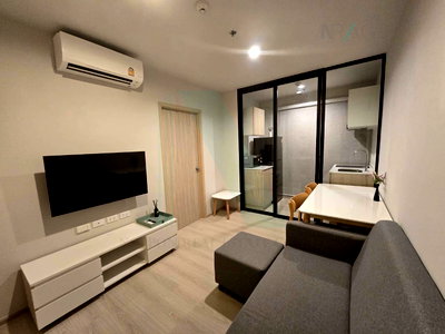 Condos for rent : For Rent Condo NUE NOBLE NGAMWONGWAN Building , Floor 8,1 bed room, Room size 31 sqm