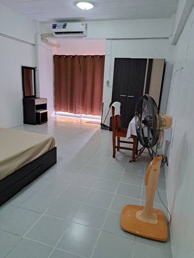 Studio condo for rent, 32 sqm, Den Nakorn Residence