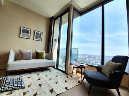 LTHC11200-The ESSE Asoke FOR SALE Size 44.18 sqm. 1 beds 1 baths Near BTS Asoke Station ONLY 13.5 MB.
