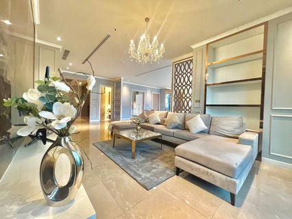 รูปภาพ LTH11195RE-Condo FOR RENT at Sindhorn residence Size 229 sqm. 2 beds 3 baths Near BTS Chit Lom Station ONLY 300K/Month