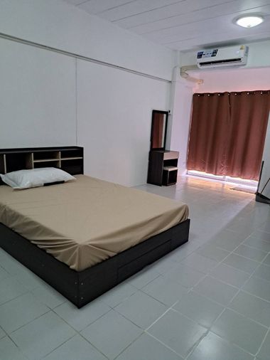 Studio condo for rent, 32 sqm, Den Nakorn Residence