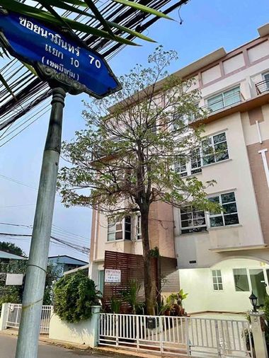 ขายโฮมออฟฟิศ 3 ห้องนอน 311 ตร.ม. 32 ตร.ว. เขตบึงกุ่ม