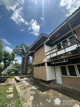 5-BR House near BTS Bang Chak (ID 1914261)