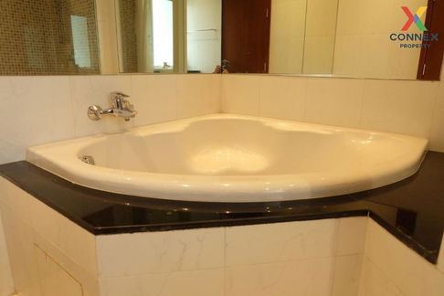 🔥🔥🔥 For Rent Condo , Royal Residence Park , MRT-Lumphini , Lumpini , Pathum Wan , Bangkok , CX-110005 ✅ Live chat with us ADD LINE @connexproperty ✅ 🔥🔥🔥