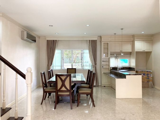 4-bed house for sale, 359 sqm, 89.8 sq wah, The Emperor