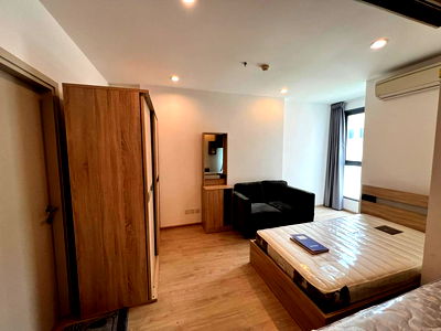 Condos for sale : Ideo Q Chula Samyan【𝐒𝐄𝐋𝐋 & 𝐑𝐄𝐍𝐓】🔥Modern design that emphasizes luxury. Complete with functions  🔥  Contact Line ID: @hacondo