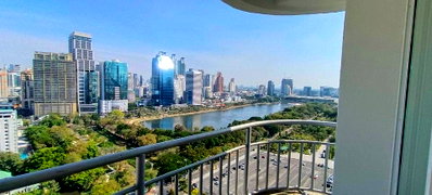คอนโดให้เช่า : LTH11224-Lake Green Condo FOR RENT Size 127 sqm. 2 beds 2 baths BTS Nana Station ONLY 72.9K/Month