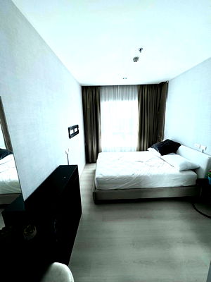 เช่าคอนโด MRT ห้วยขวาง : Life Ratchadapisek ห้องสวย ราคาดี สอบถามเพิ่มเติมได้ที่ Line @condorental