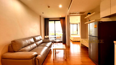 คอนโดให้เช่า : Collezio Pipat | 1 ห้องนอนให้เช่า แต่งเรียบร้อย น่าอยู่ ทำเลสะดวก ใจกลางสีลม ใกล้รร.เซนโยเซฟ