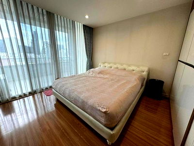 Condos for sale : Chamchuri Square Residence【𝐒𝐄𝐋𝐋】🔥Fully decorated room with beautifully designed furniture.🔥  Contact Line ID: @hacondo