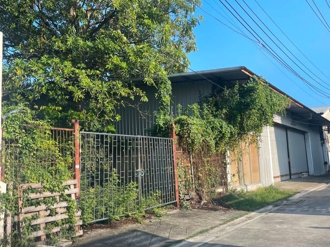Land for sale, 489 sq wah, Saphan Sung