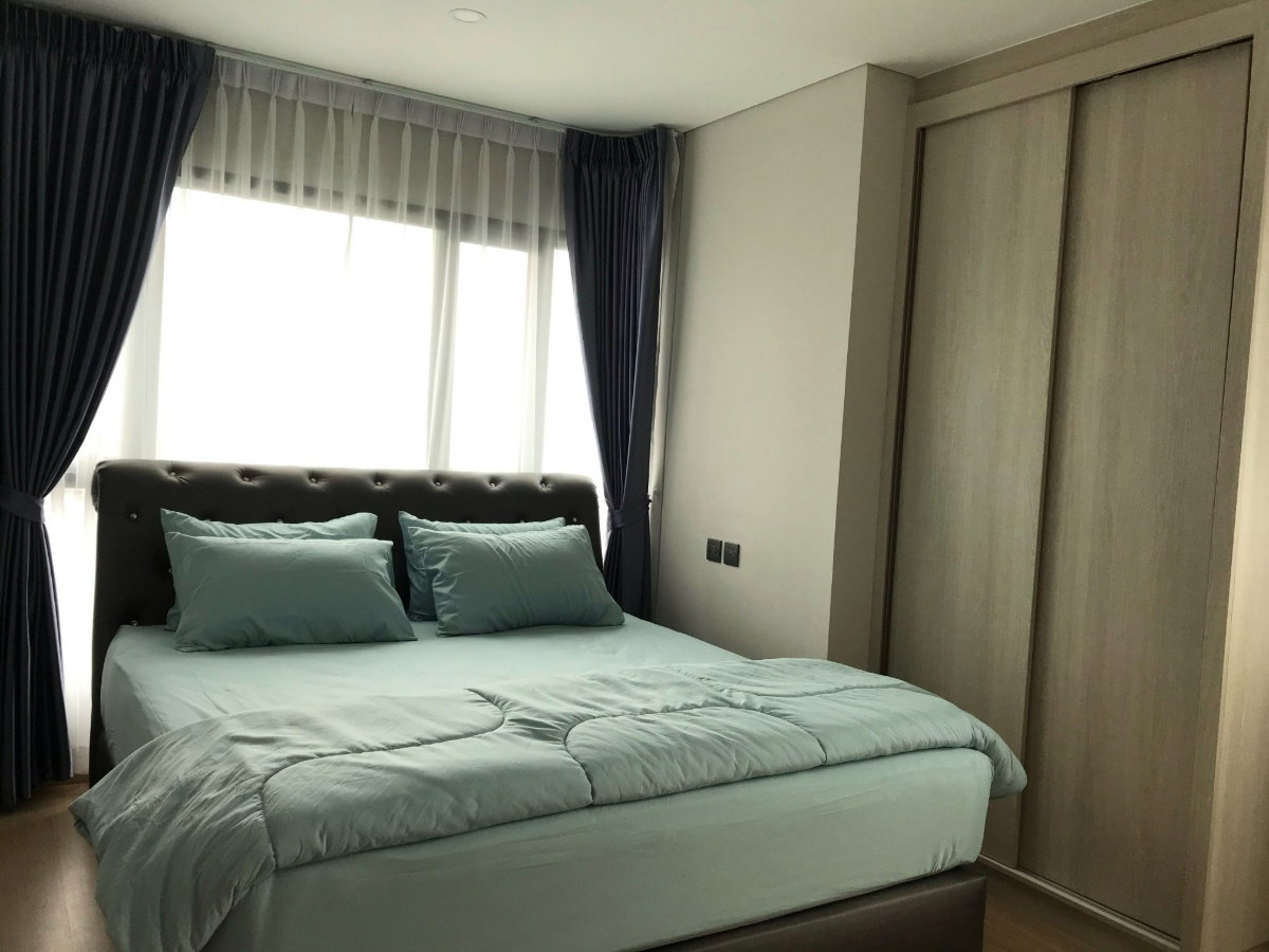 For rent Lumpini Suite Dindaeng Ratchaprarop fully furnished, ready to move in* 11th floor, 46 sq m., 2 beds, 1 bath, rental fee 20,000 baht/month*