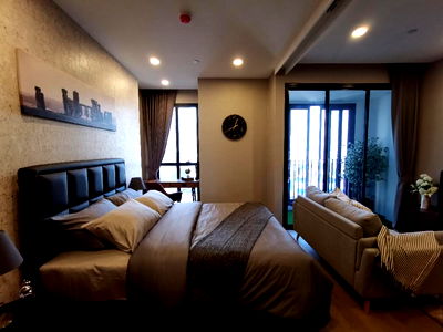 Condos for sale : Ashton Chula Silom【𝐒𝐄𝐋𝐋】🔥A very cool and outstanding condo in every corner. Fully furnished Modern style decoration 🔥  Contact Line ID: @hacondo