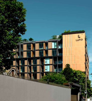 คอนโดให้เช่า : ให่เช่า  LLOYD SOONVIJAI - THONGLOR  ใกล้ รพ.กรุงเทพ , ทองหล่อ  ตกแต่ง - เฟอร์นิเจอร์ครบ ค่าเช่าเริ่ม 20,000 บาท*/เดือน 