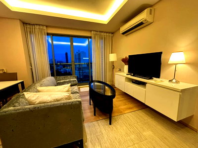 ขายคอนโด : LTH11288-H Sukhumvit 43 FOR SALE Size 43 sqm. 1 bed 1 bath BTS Phrom Phong Station ONLY 16.5 MB