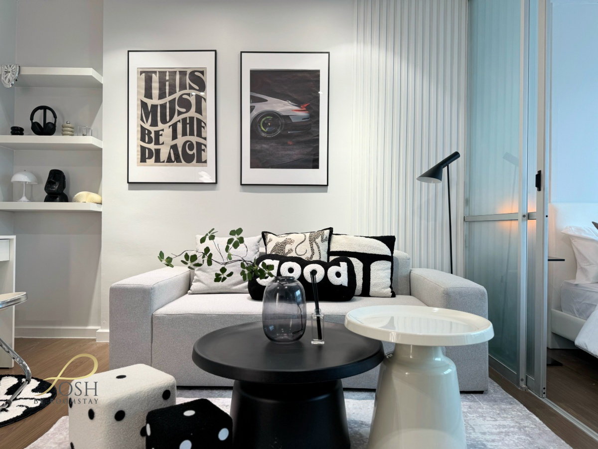 Newly renovated condo from POSH, best selling Condo Creek by Sansiri, newly renovated in Mid century design style, studio, location Kathu. - image 3