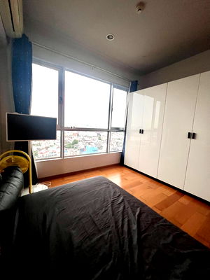 Condos for sale BTS Krung Thon Buri : P-140833 Condo for for sell Hive Taksin fully furnished.