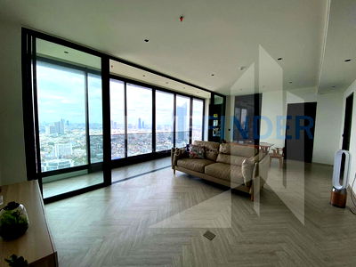 Condos for sale The Mall Tha Phra : Chapter Charoennakhon - Riverside 3 bedrooms, for sale