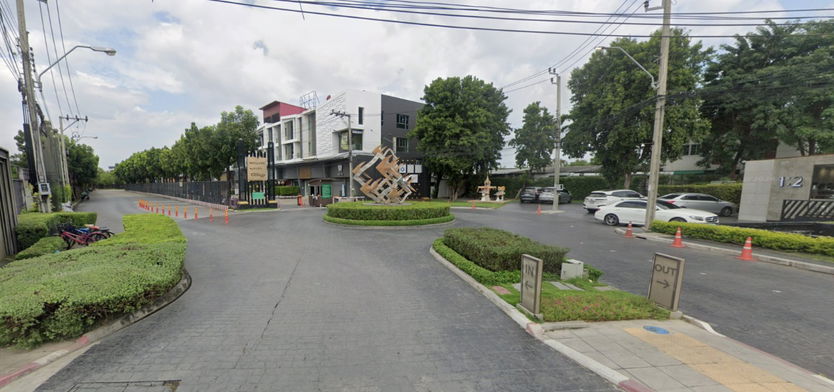 Project B-Avenue Watcharapol Picture - 2/3