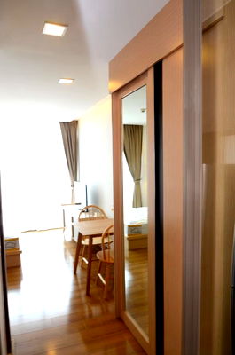 เช่าคอนโด รร.อัสสัมชัญ คอนแวนต์ สีลม : Code: KJ3387  ให้เช่า Quad Sathon 🔥🔥 จองเดือนนี้รับส่วนลด1,000บาท 🔥🔥 @kjcondo (มี@ข้างหน้าด้วยนะคะ)