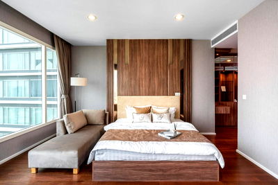 Condos for sale Assumption Convent Silom School : P-37494 Condo for for sell Menam Residences fully furnished.