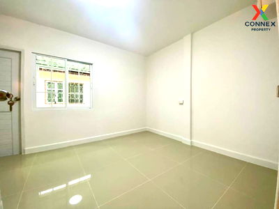 Townhouses for sale Nonthaburi : For Sale Townhouse/Townhome  , Baan Piyawararom 1 , newly renovated , Bang Bua Thong , Bang Bua Thong , Nonthaburi , CX-112033 ✅ Live chat with us ADD LINE @connexproperty ✅ 