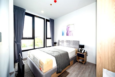 Condos for rent : For Rent: XT Ekkamai *Nice Room* at Line: @homefinder