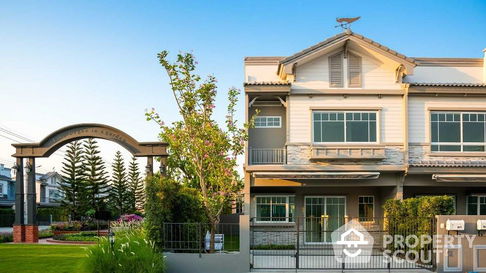 ทาวน์เฮาท์ 3-ห้องนอน ใน บางสีทอง (ID 1961050)
